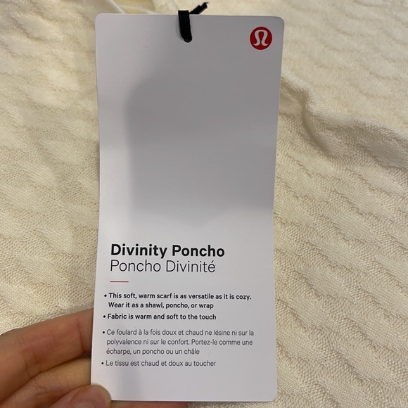 Lululemon poncho - Picture 4 of 4